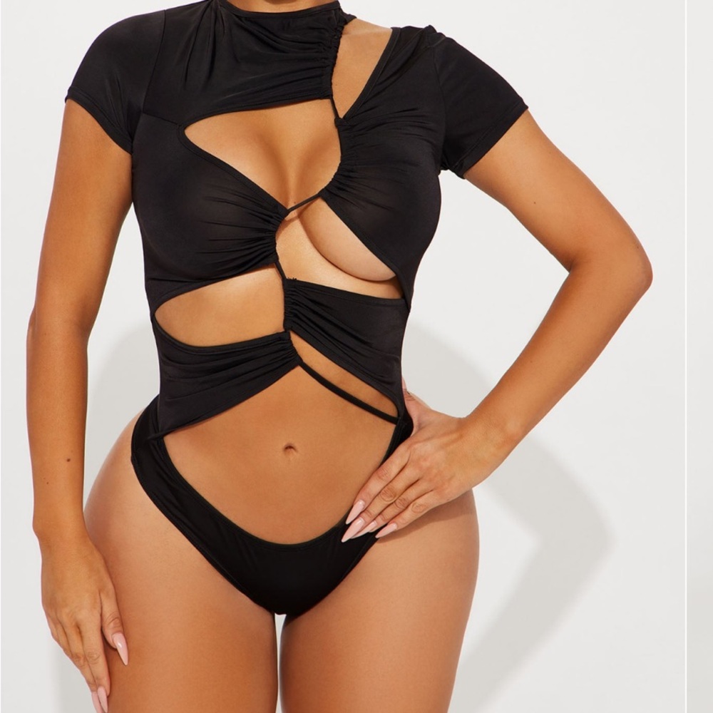 Fashion Nova Black Fitted Cut-Out Bodysuit